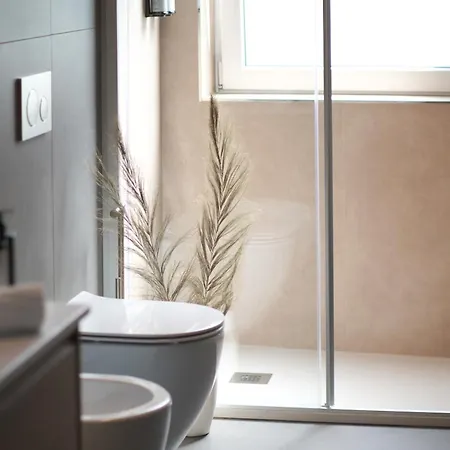 Appartamento Prestige Main - Just 30 Seconds Walk To Bernina Express